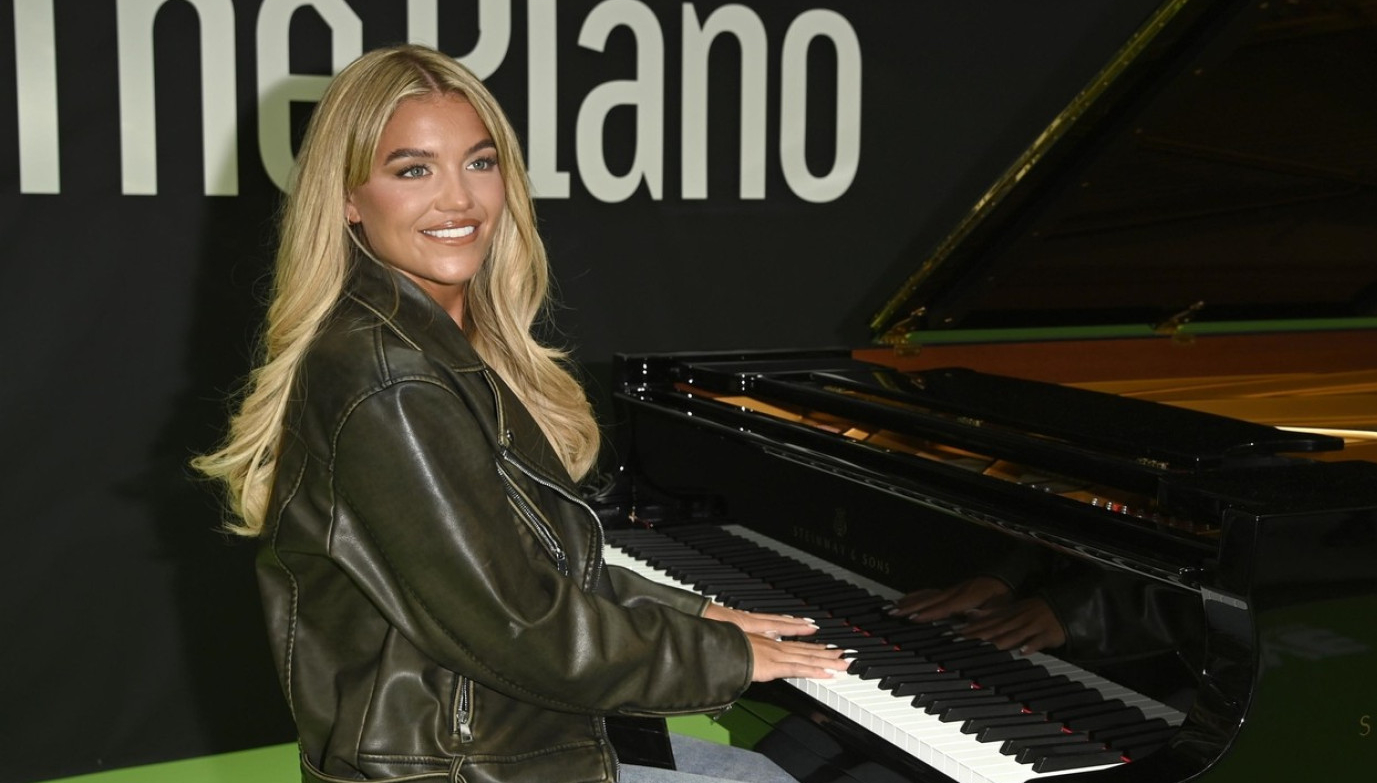 Slavna manekenka priznala da je više puta pokušavala da se ubije: Bori se sa teškom traumom