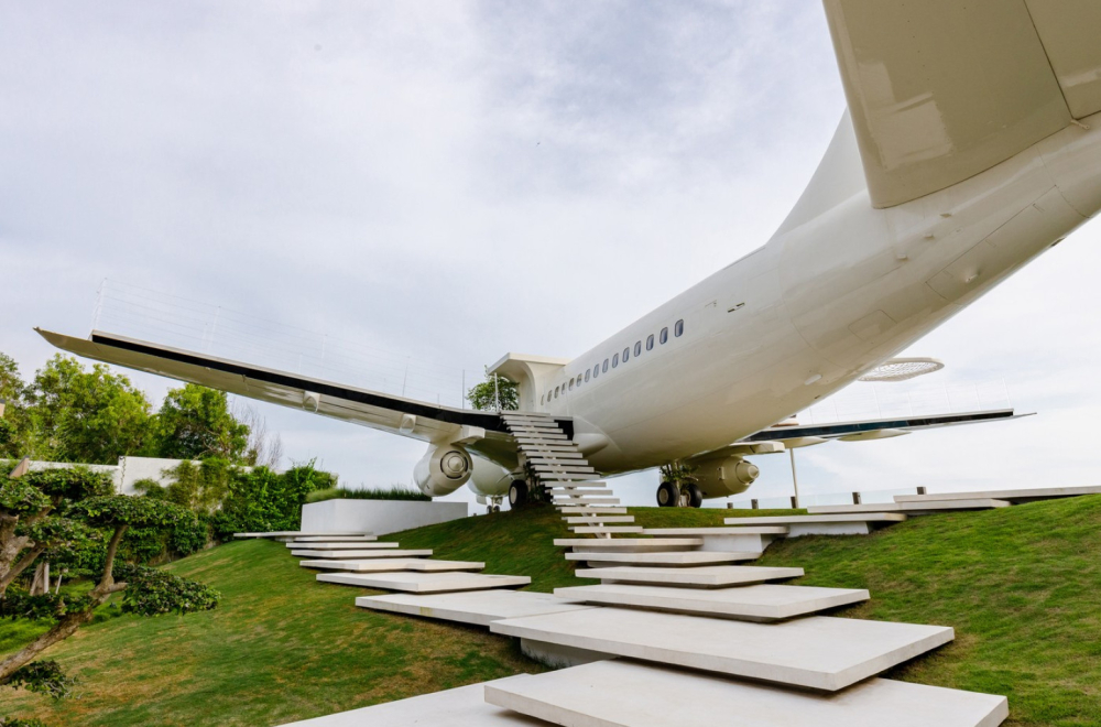 Nekad putnički avion – a sada luksuzna vila: Pogledajte kako izgleda FOTO