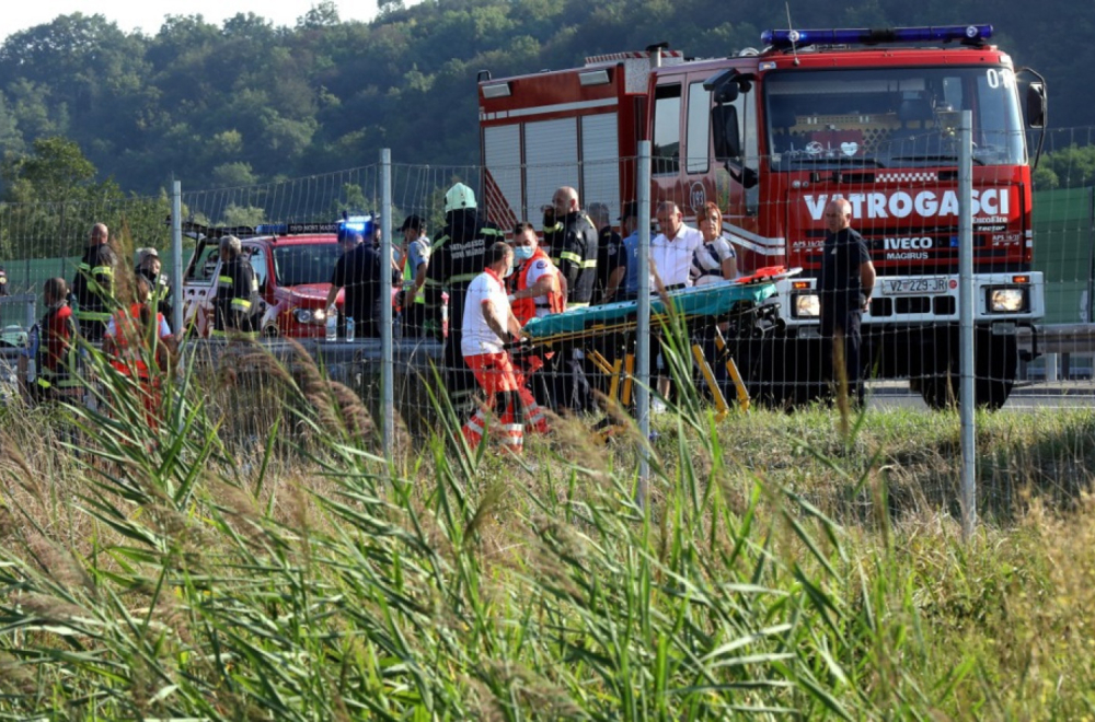 Autobus sleteo u provaliju kod Makarske