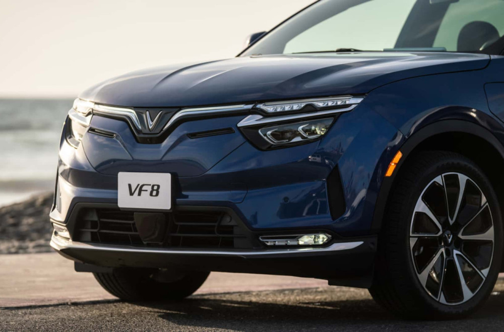 Vlasnici tuže auto-kompaniju: Kažu da se njihov EV puni čak 24 sata!