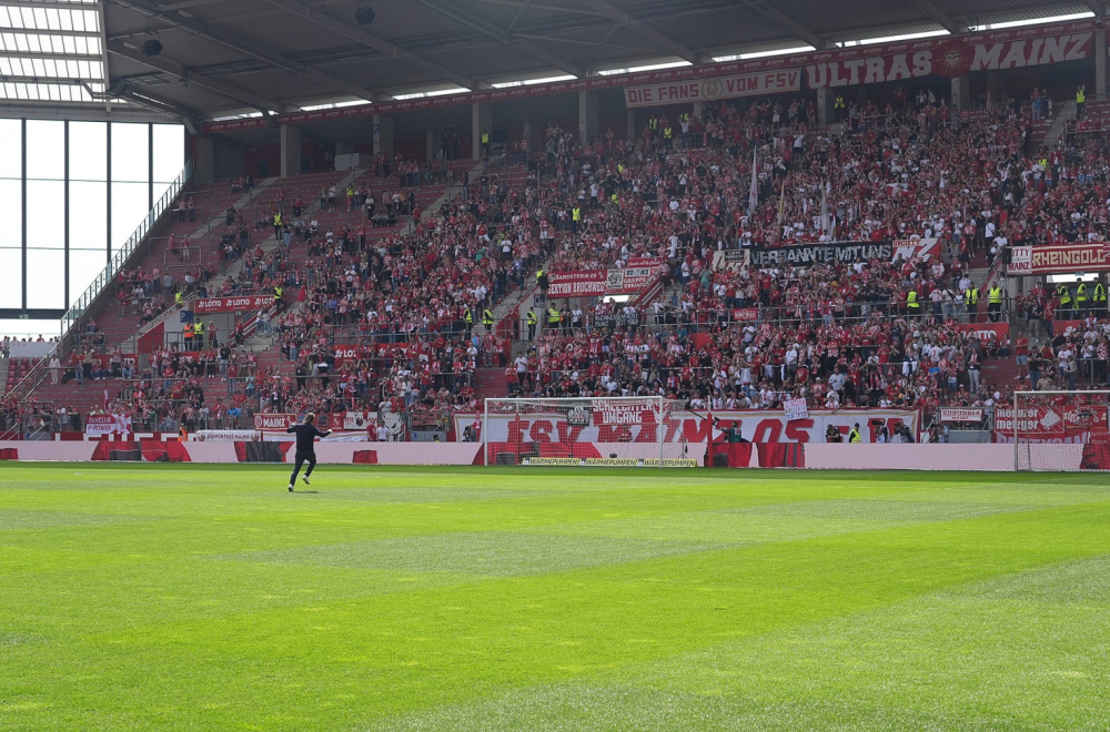 Bomba u Bundesligi, ali prava – teška tonu, pronađena pored stadiona Majnca