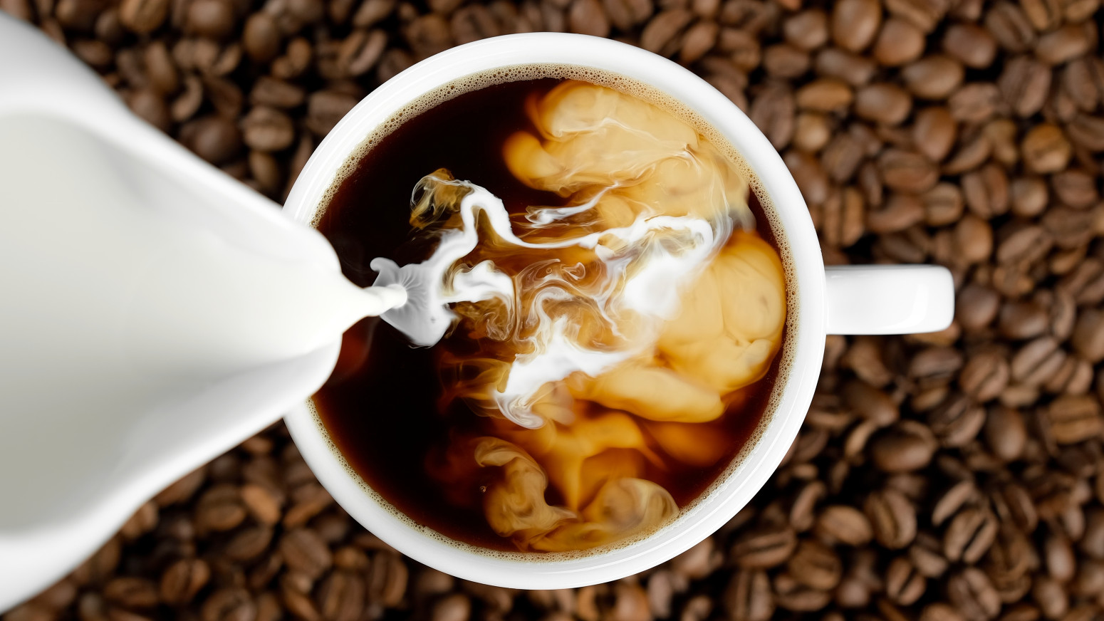 Kafa steže žučnu kesu, a osobe koje imaju kamen u žučnoj kesi mogu osetiti bol