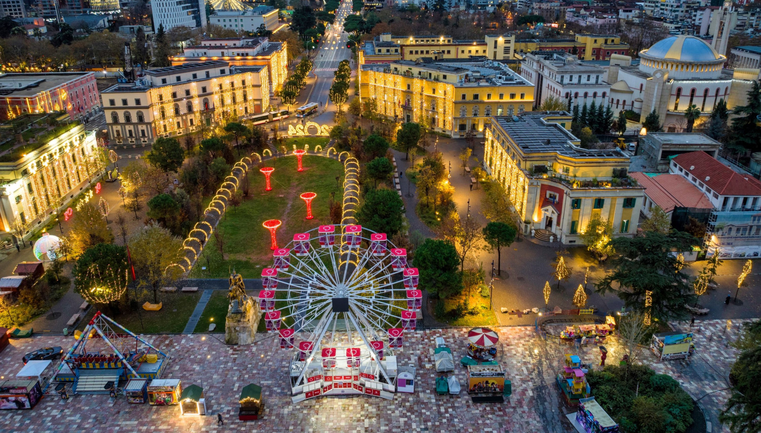 Španac bio u Albaniji: "Najružniji grad koji sam video" VIDEO