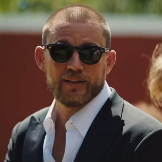 Najpoželjniji muškarac Holivuda sad je još zgodniji i – zaljubljeniji VIDEO