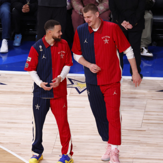 Da li Jokić sustiže Karija u trci za besmrtnost?