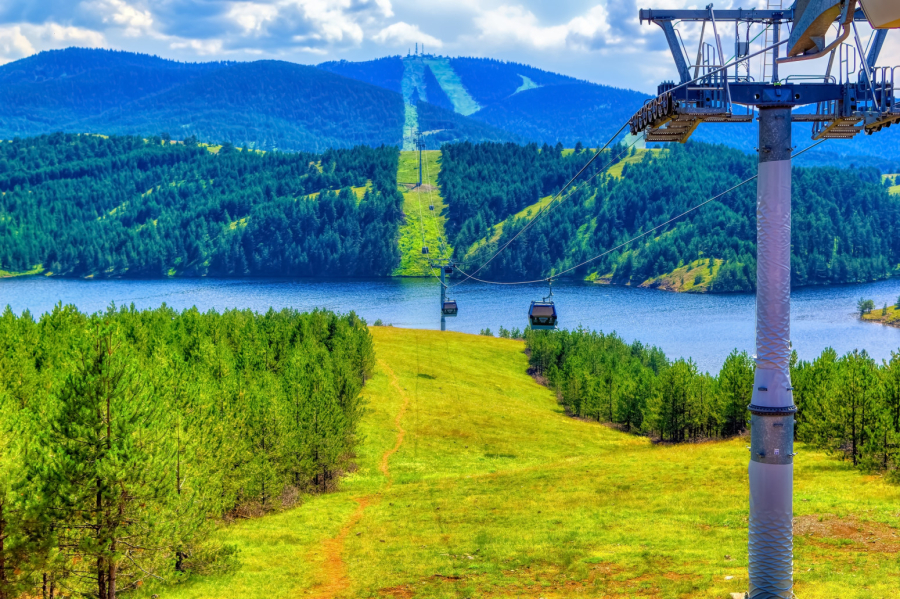 Stranci hrle na ove planine u Srbiji: Idealne su za jesenji odmor FOTO
