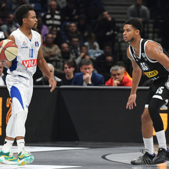 Ferel ostaje u Budućnosti, jer ima "nedovršen posao"