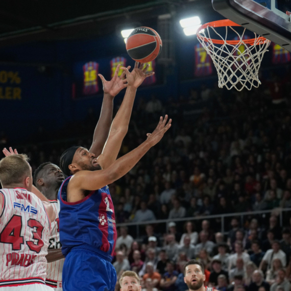 Parker kao u najboljim danima – Barsa izjednačila pred selidbu u Atinu