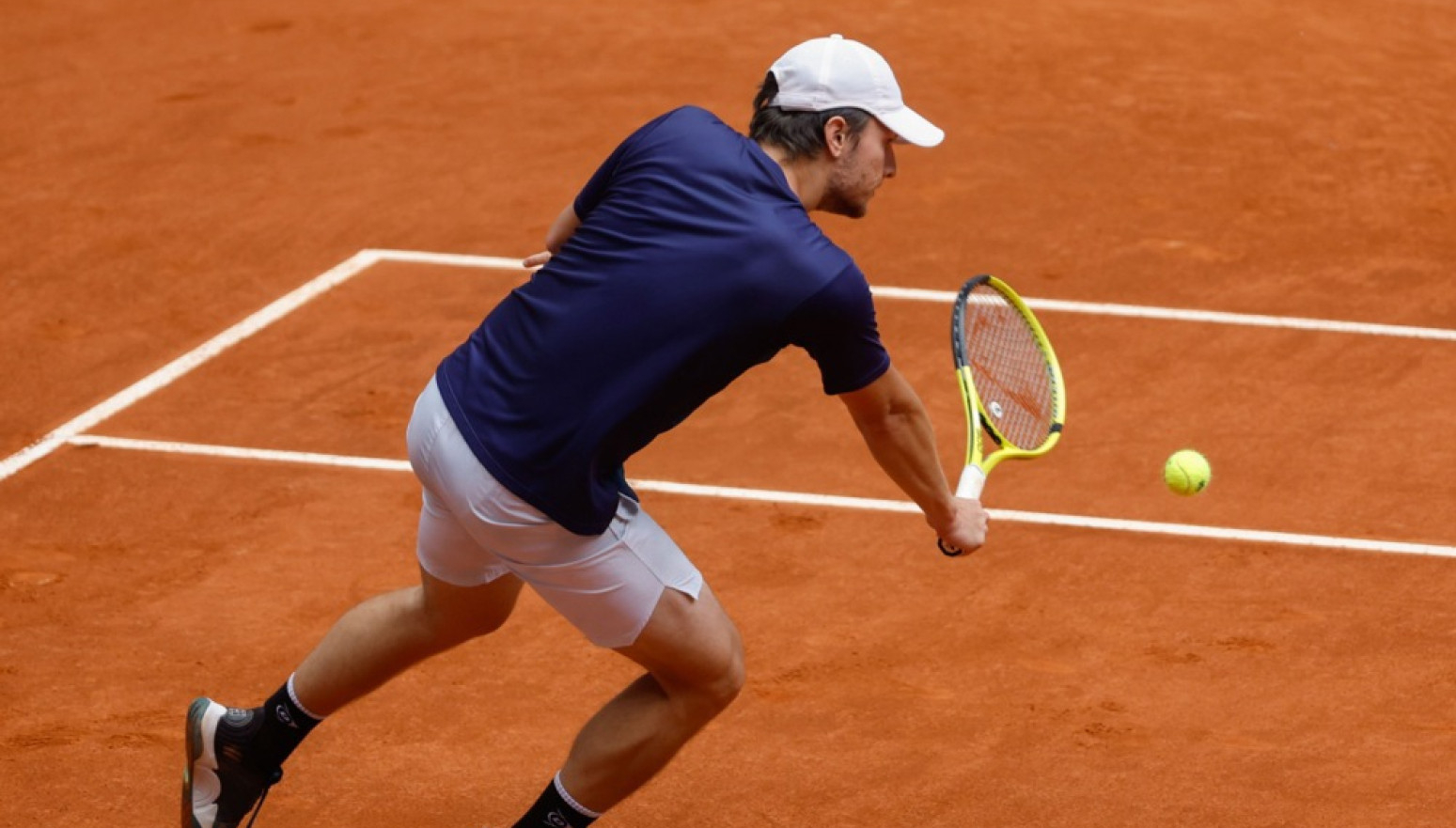 Kecmanović samo zapretio Rudu