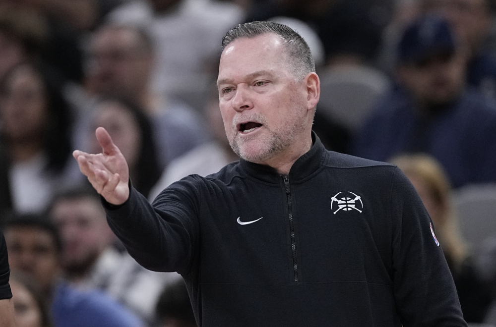 Košarkaši Denvera se zagrevali u papučama – Meloun u neverici VIDEO