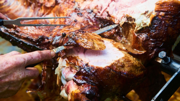 Koliko će nas koštati pečenje pred praznike: Ovu su cene jagnjetine i prasetine