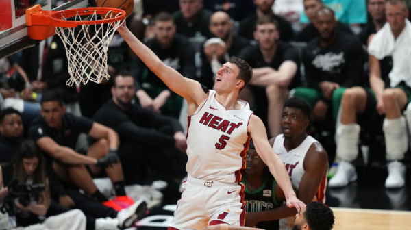 Jović prkosi zakonima gravitacije VIDEO