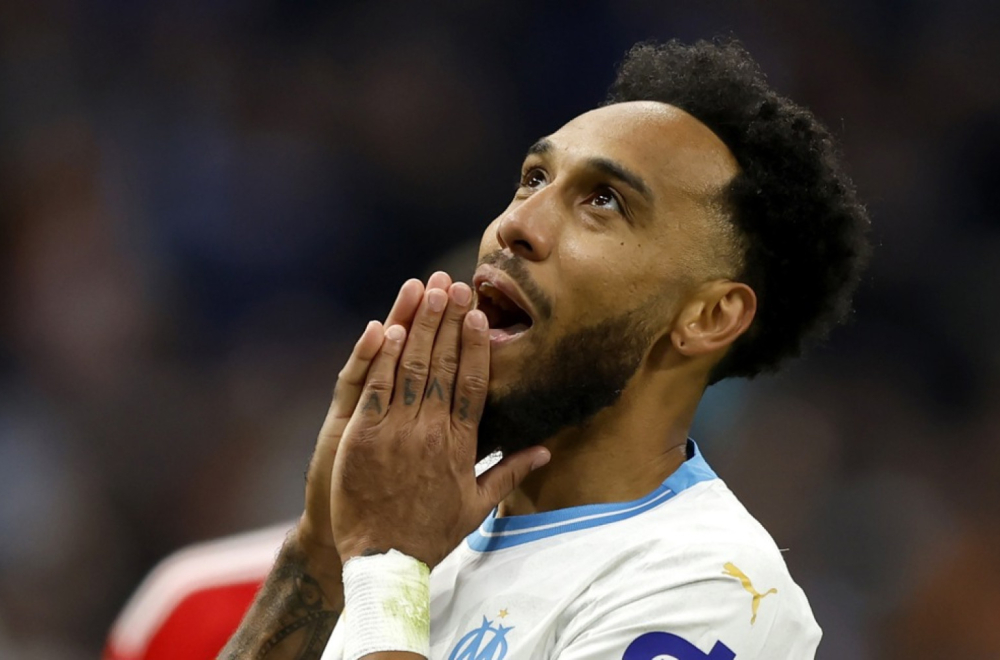 Marsej uz dosta muke prekinuo post