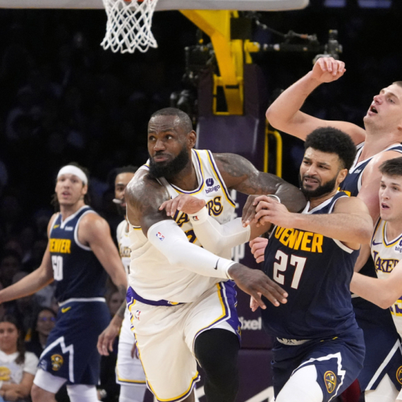 Alarm u Denveru pred novi meč sa Lejkersima