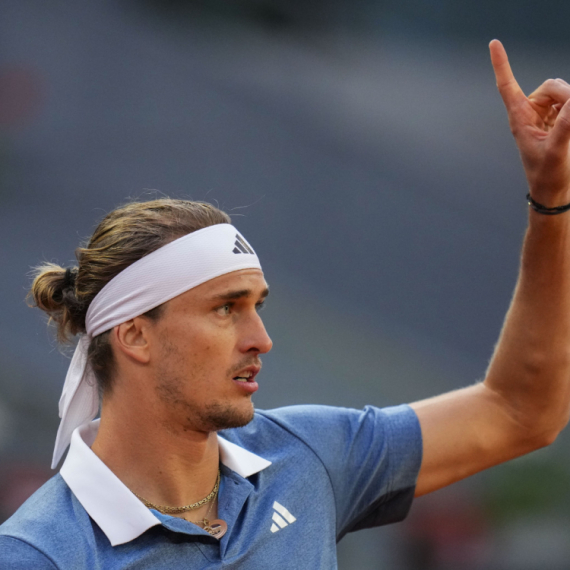 Zverev se "kockao", ali prošao u 1/8 finala Madrida