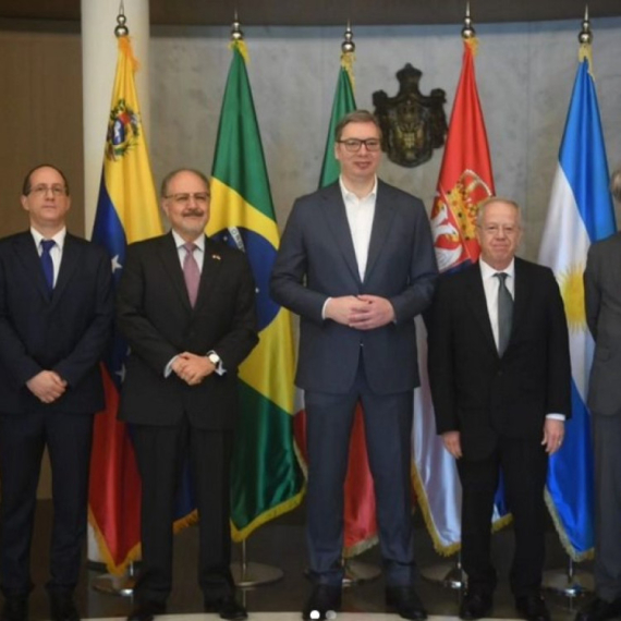 Vučić ugostio ambasadore južnoameričkih zemalja FOTO