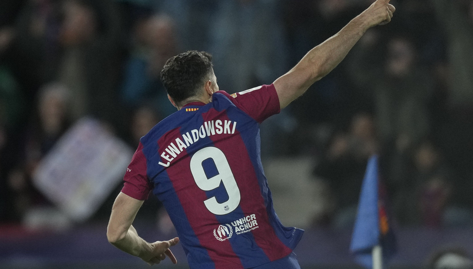 Ter Štegen se glupirao, Levandovski het-trikom izvadio Barsu