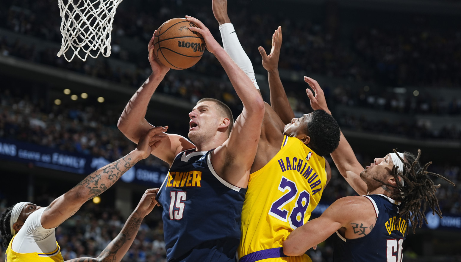 Ironični Meloun: "Podatak večeri – Nikola nije promašio slobodno bacanje"