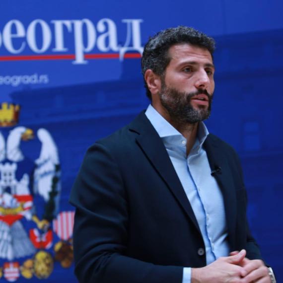 Šapić: Posle praznika sva taksi vozila biće bele boje