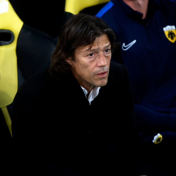 Skandal u Grčkoj – trener šampiona Grčke "podivljao" posle derbija