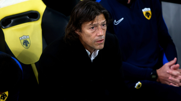 Skandal u Grčkoj – trener šampiona Grčke "podivljao" posle derbija