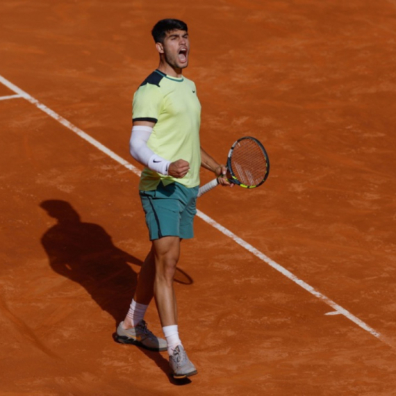 Alkaras kroz sito i rešeto do četvrtfinala!