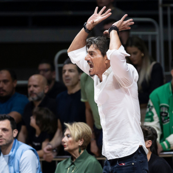 Janakopulos psovao sudiju na srpskom VIDEO