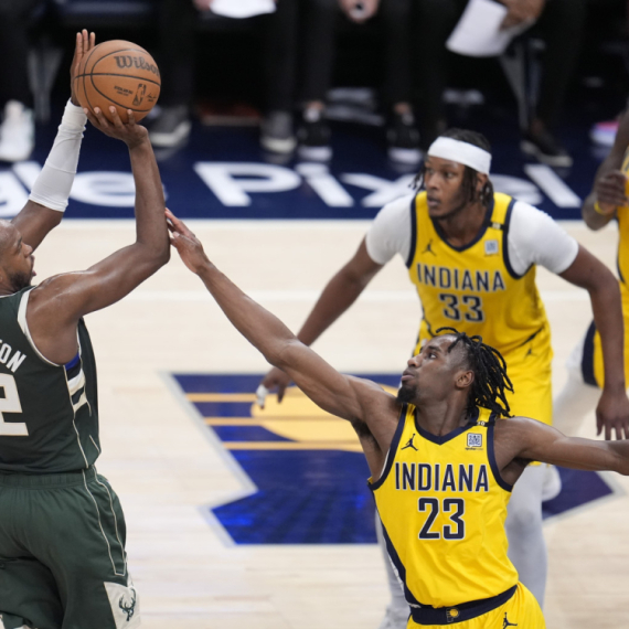 E, sad je moglo i bez Janisa – Midlton i Portis razbili Indijanu VIDEO