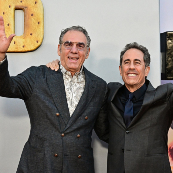 Legendarni glumac se pojavio u javnosti nakon osam godina FOTO