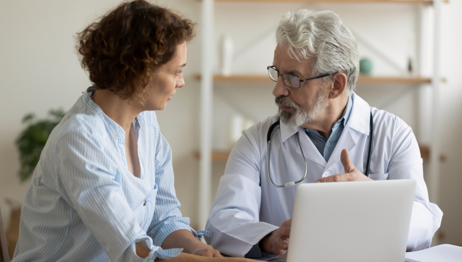 Papirne doznake odlaze u istoriju? Počela javna rasprava o eBolovanju