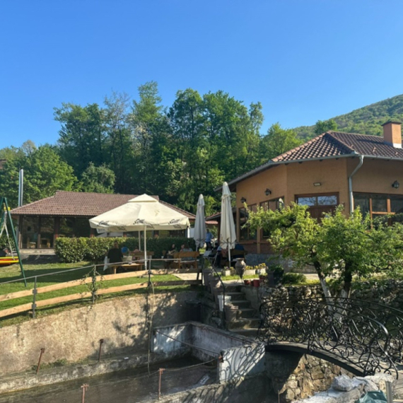 Ne jede se samo pečenje u Čačku: Otvoren restoran sa neobičnim menijem