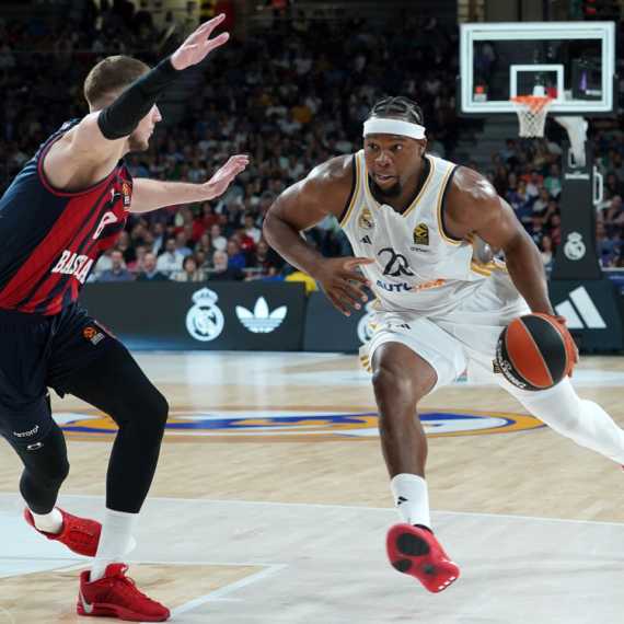 "Metla" za Baskoniju, uzalud 17p Marinkovića – Real prvi do F4!