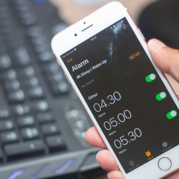 iPhone ima problem sa alarmom, Apple radi na ispravci