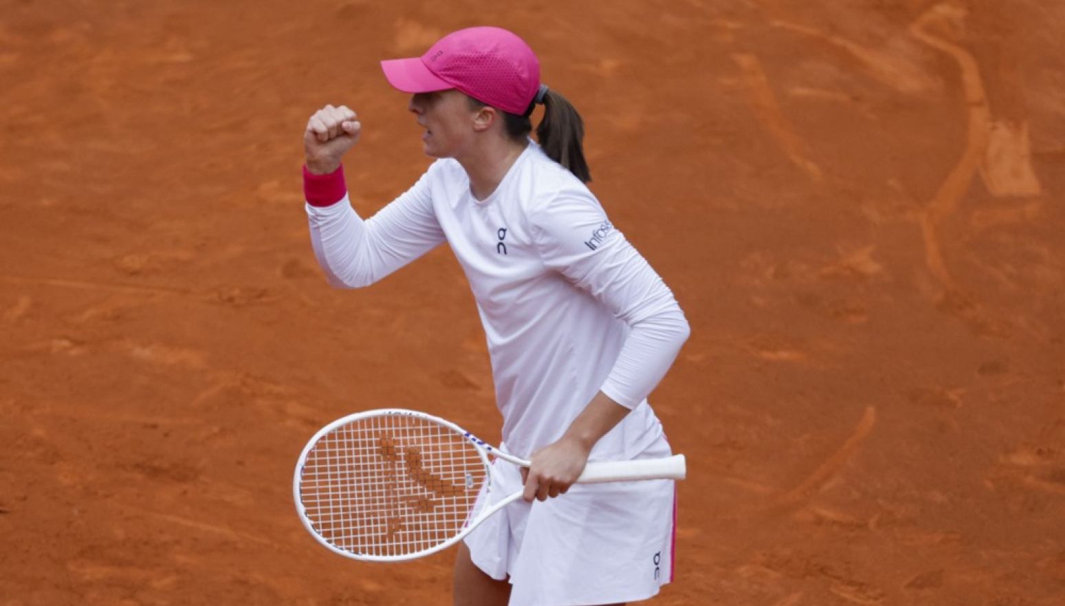 Iga Švjontek protutnjala do finala Madrida