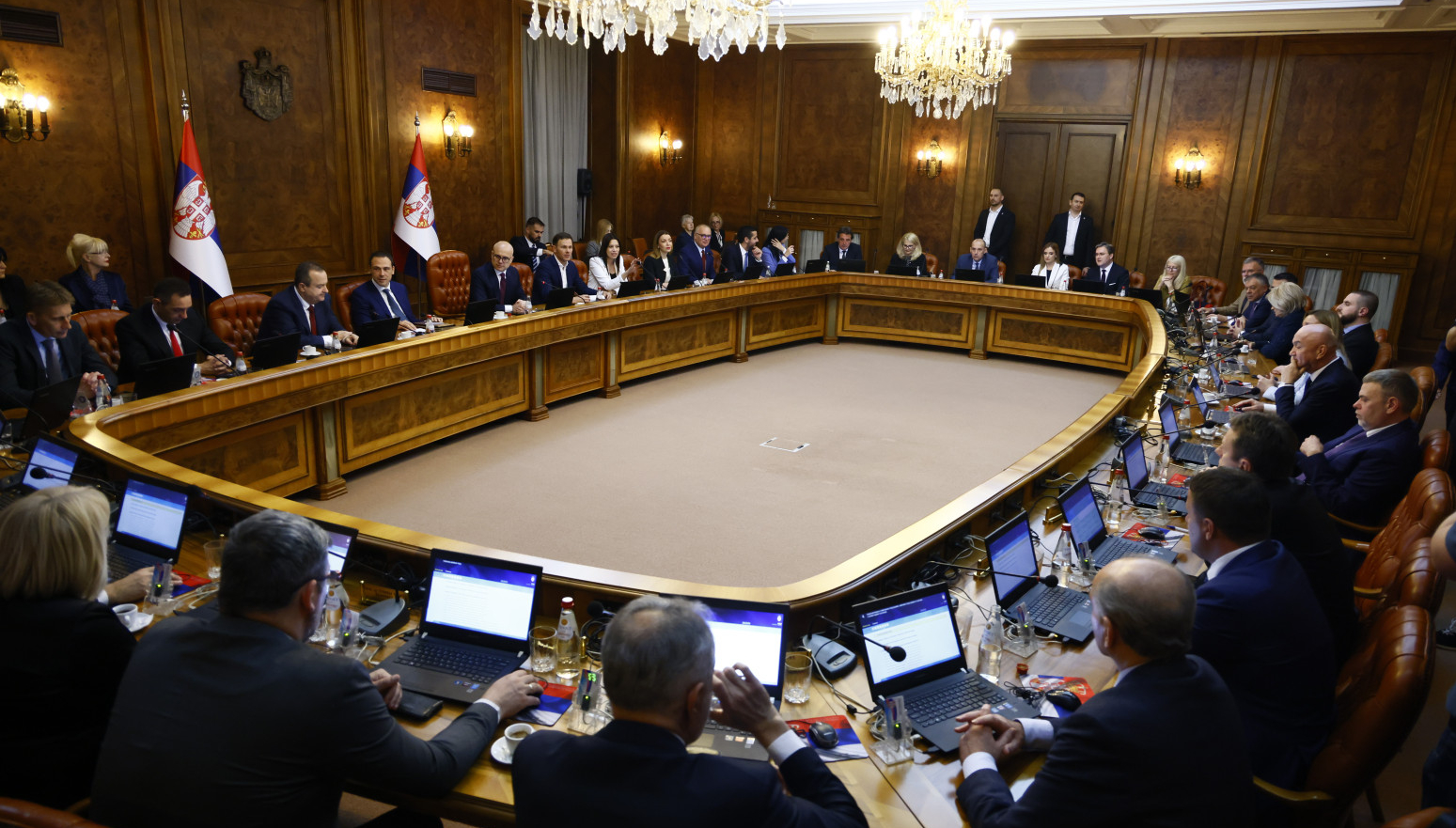 Održana prva sednica nove Vlade: Novak Nedić reizabran za generalnog sekretara