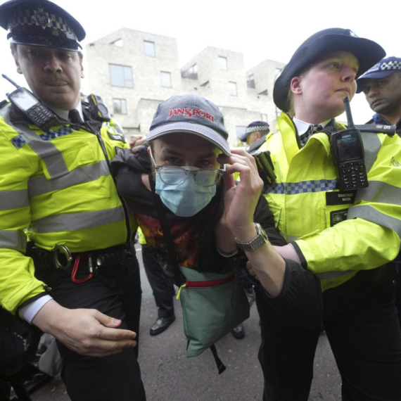London: Protest protiv premeštanja tražilaca azila, uhapšeno 45 osoba