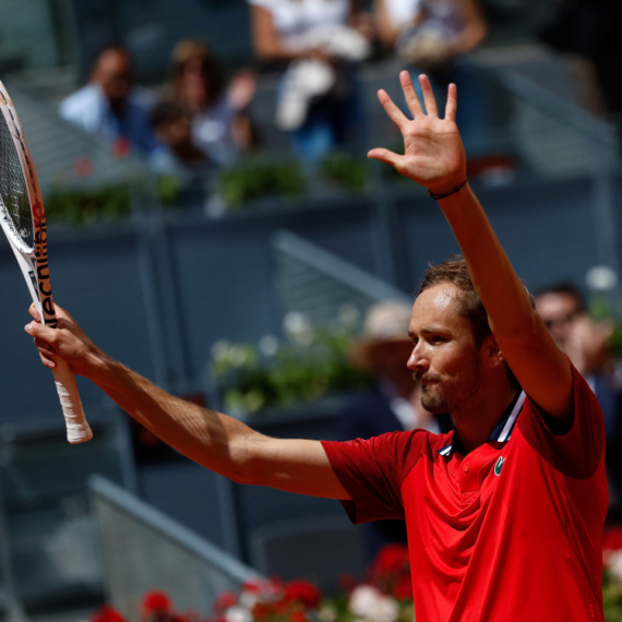 Medvedev o Hamadu: "On je malo više medved nego ja"