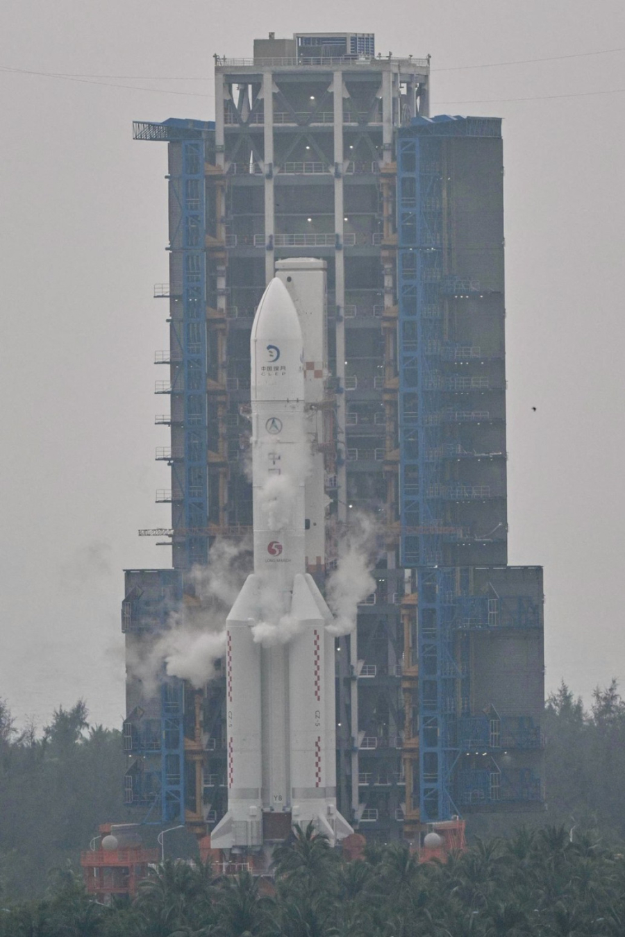 Kina danas lansira sondu na dalju, manje istraženu stranu Meseca