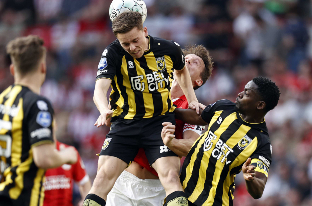 Čelsijeva filijala u dubiozi zbog veza sa Ambramovičem - bivši igrači sakupljaju novac