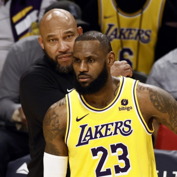 Lejkersi otpustili trenera posle debakla od Jokića i Denvera