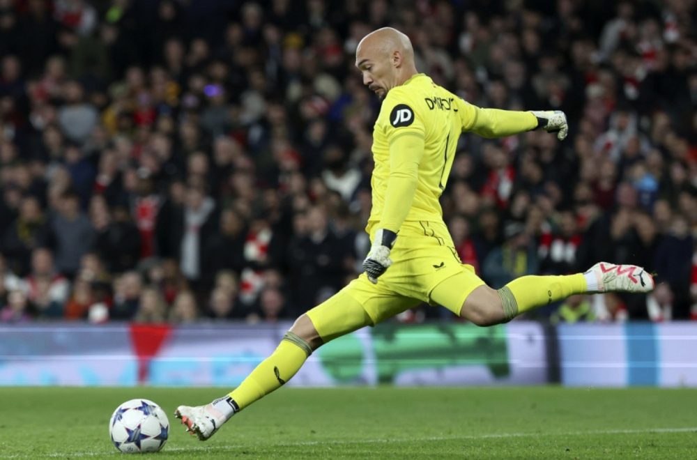 Dmitrović sve bliži odlasku iz Sevilje