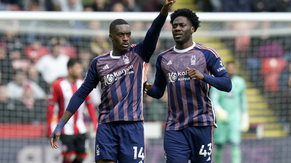 Hadson-Odoi za delirijum "šumara" – poker Njukasla VIDEO