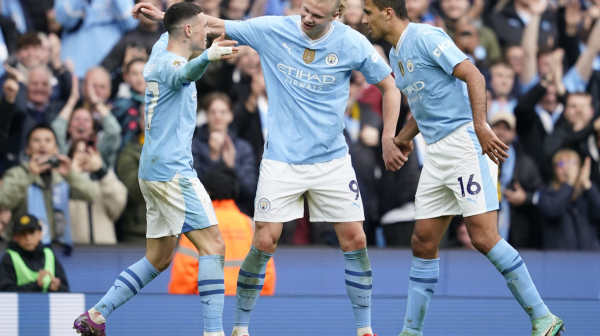 Haland dao četiri gola – Siti "diše za vratom" Arsenalu