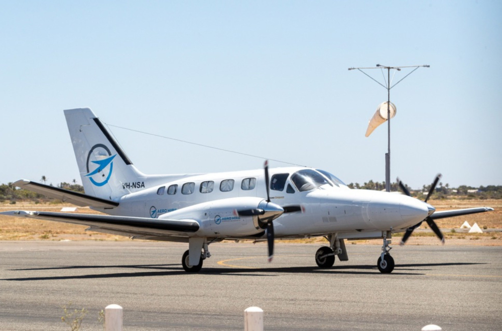 Drama na plaži: Iznenada sleteo avion VIDEO