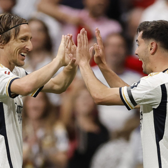 Luka Modrić - najtrofejniji igrač u istoriji Real Madrida!