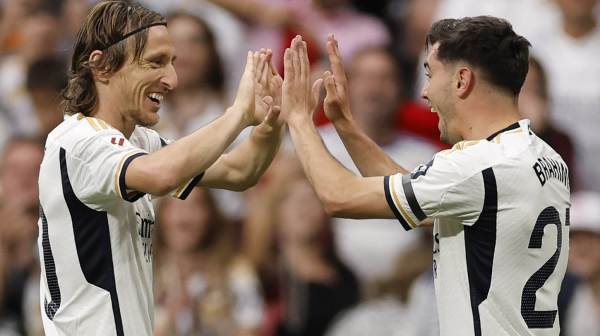 Luka Modrić - najtrofejniji igrač u istoriji Real Madrida!