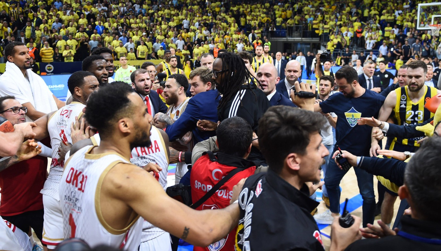 Fener dobio "smešnu" kaznu od Evrolige VIDEO