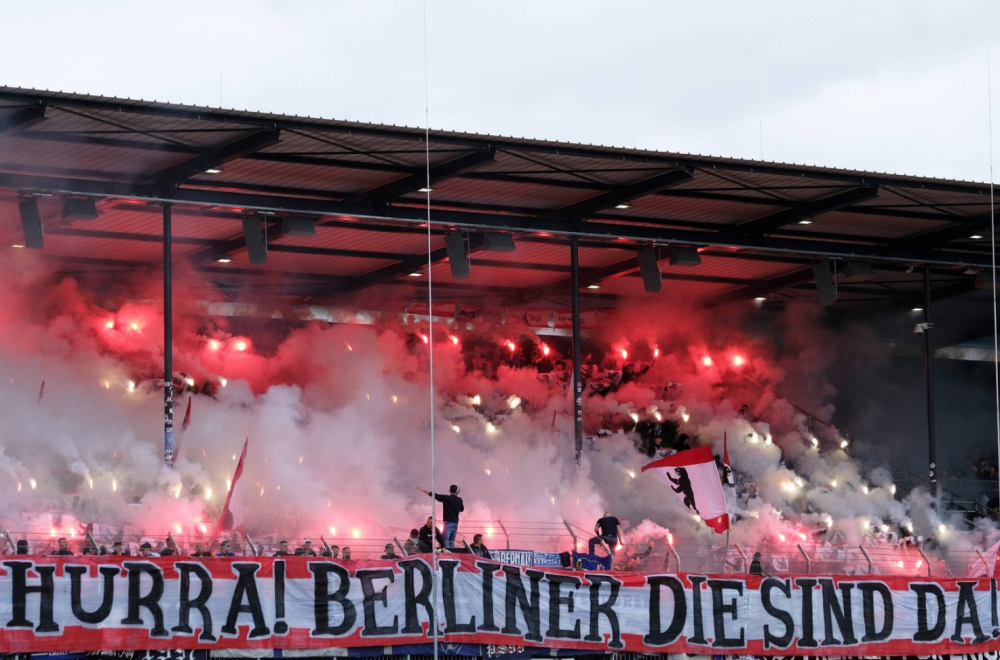 Navijači divljali na ulicama Berlina - povređeno 155 policajaca