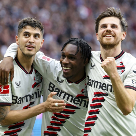 Bajer se ne šali – "petarda" protiv Ajntrahta u Frankfurtu VIDEO