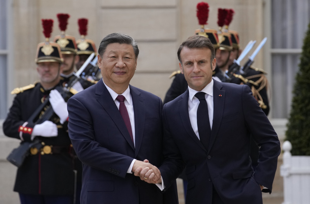 Taman kad je Si u Parizu: Francuska "izigrala" kineske proizvođače automobila